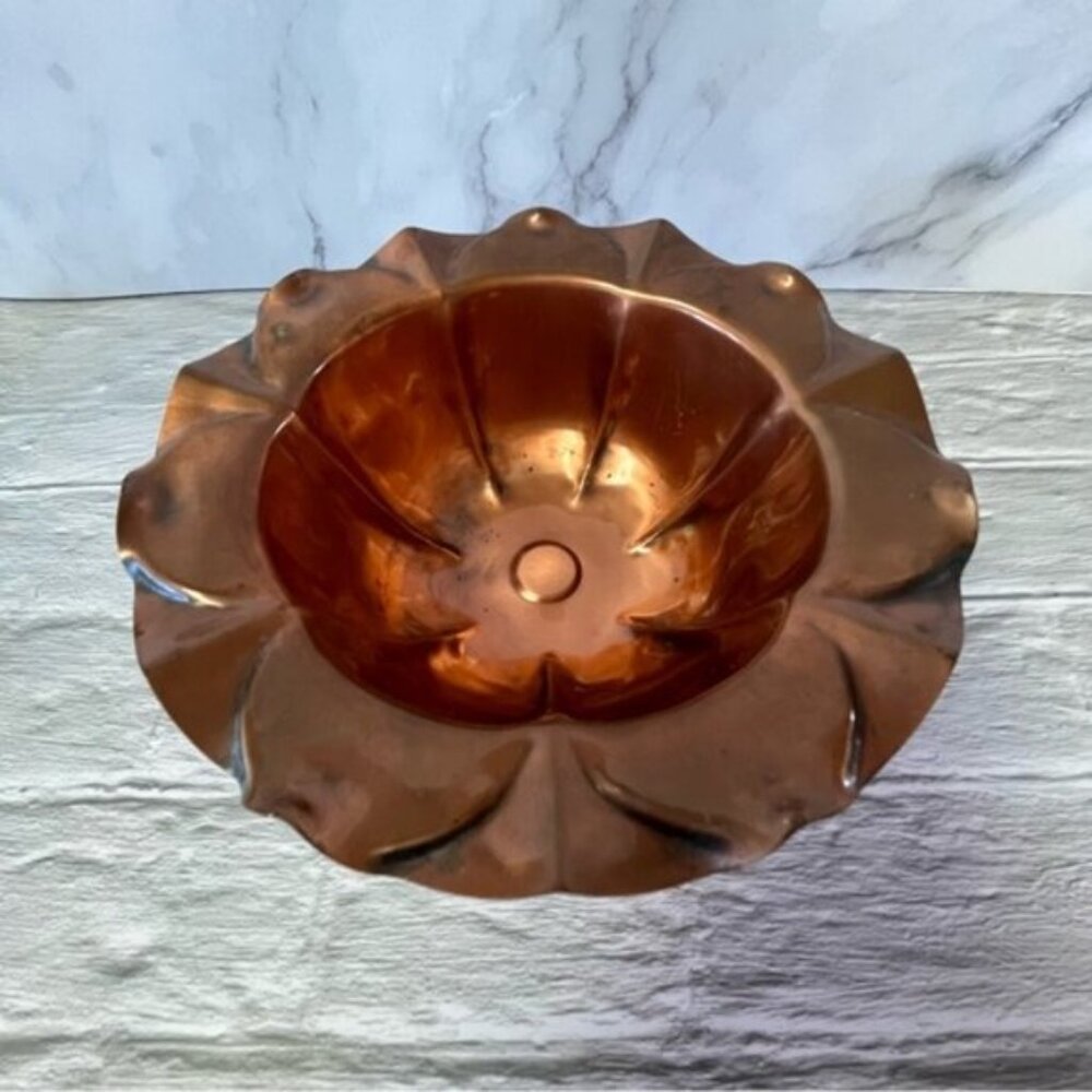 Vintage Gregorian Hand Hammered Copper Scalloped Edge Pedestal Bowl